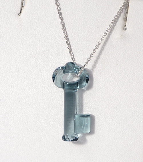 Kulcs alakú kristálymedál - Swarovski