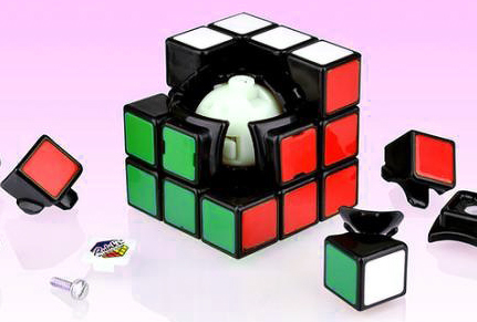 Az új Rubik kocka belseje 